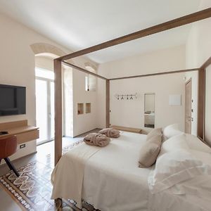 Meteoron Luxury Rooms